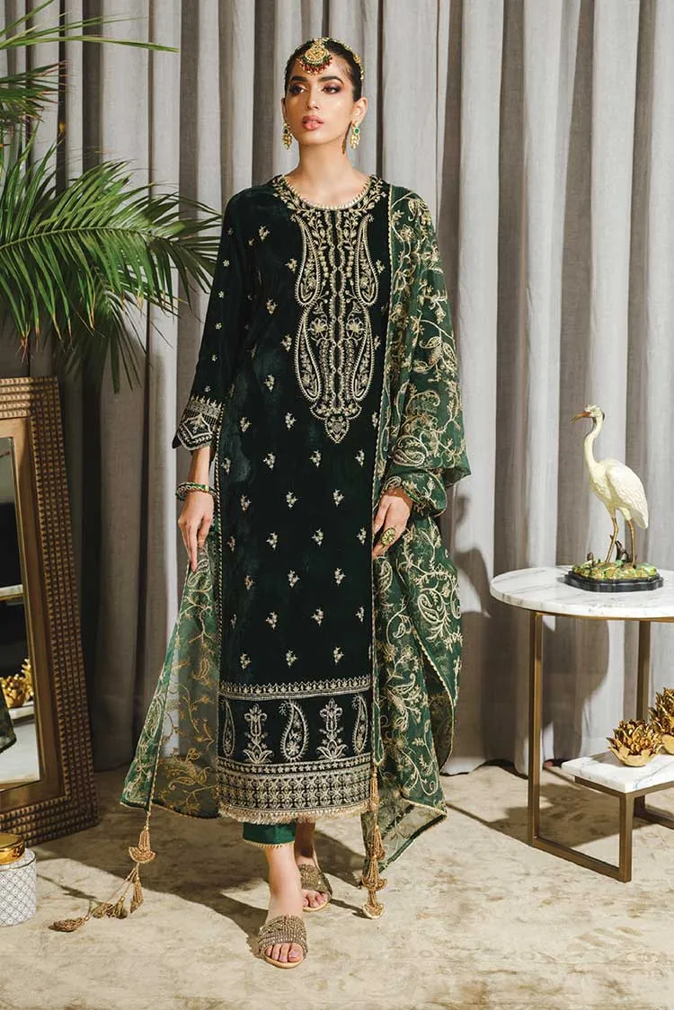 02 Jaha Aara Tehwaar Luxury Velvet Wedding Collection