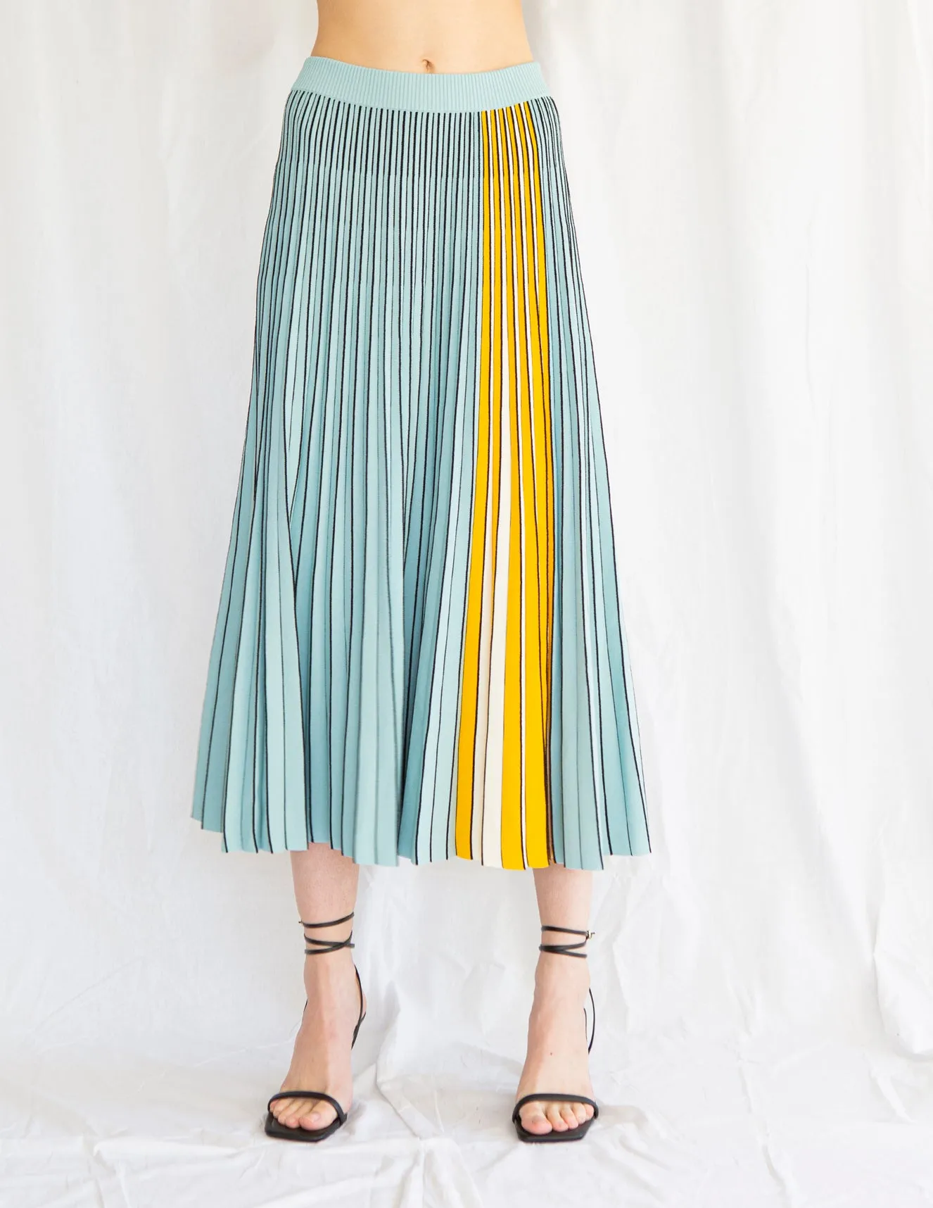 3D Knit Pleated Skirt in Sky Blue