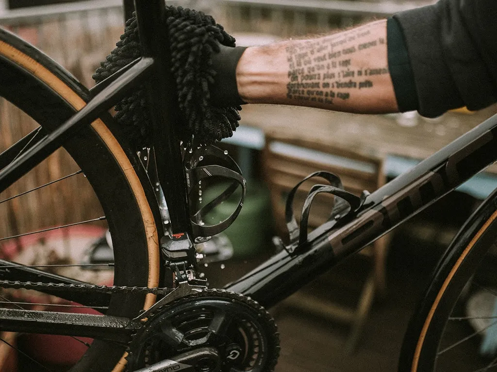 Dynamic Microfibre Bike Cleaning Glove