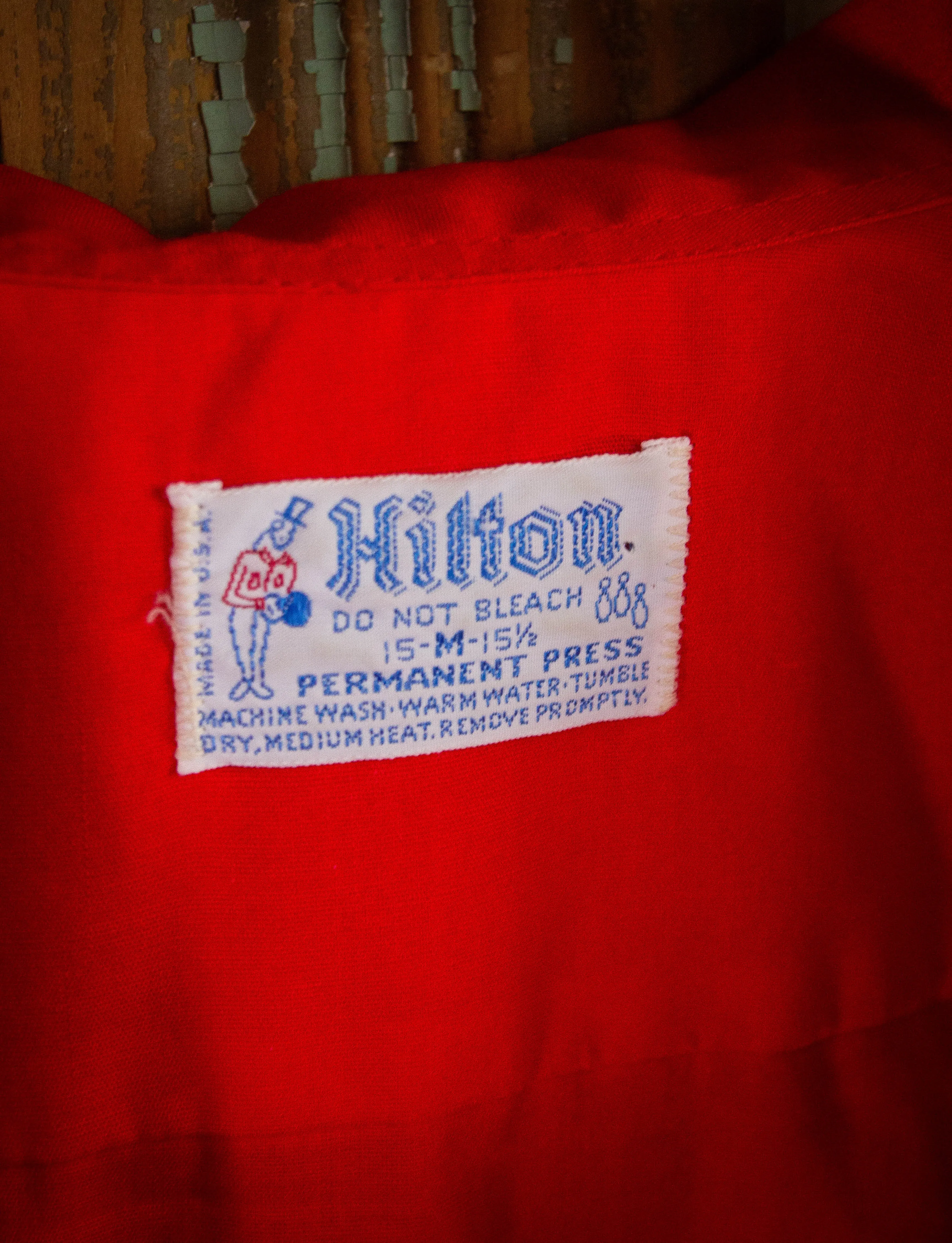 Vintage Hilton Better BILT Aluminum Bowling Shirt 60s Red Medium